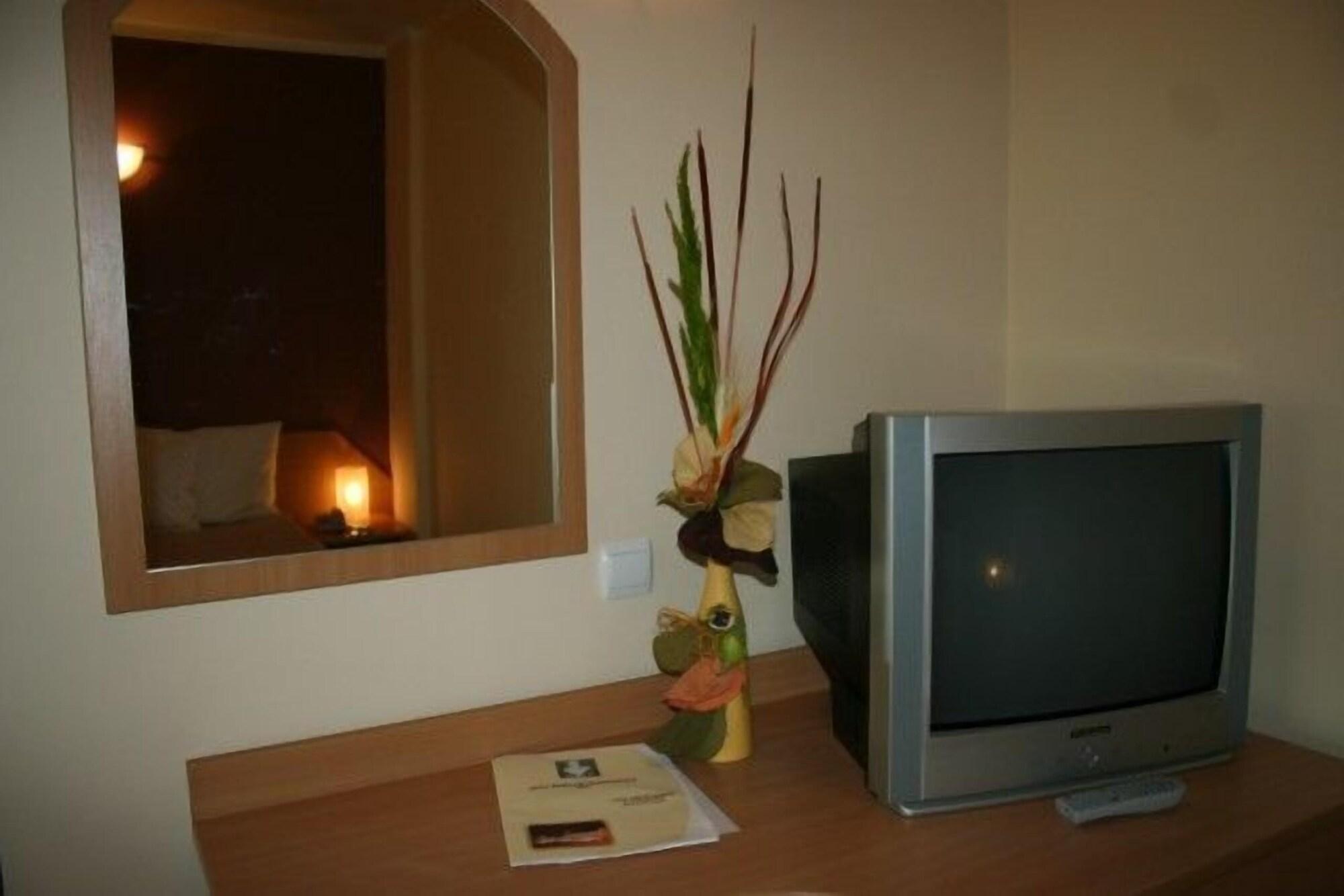 Hotel Apollo Central Сибиу Экстерьер фото