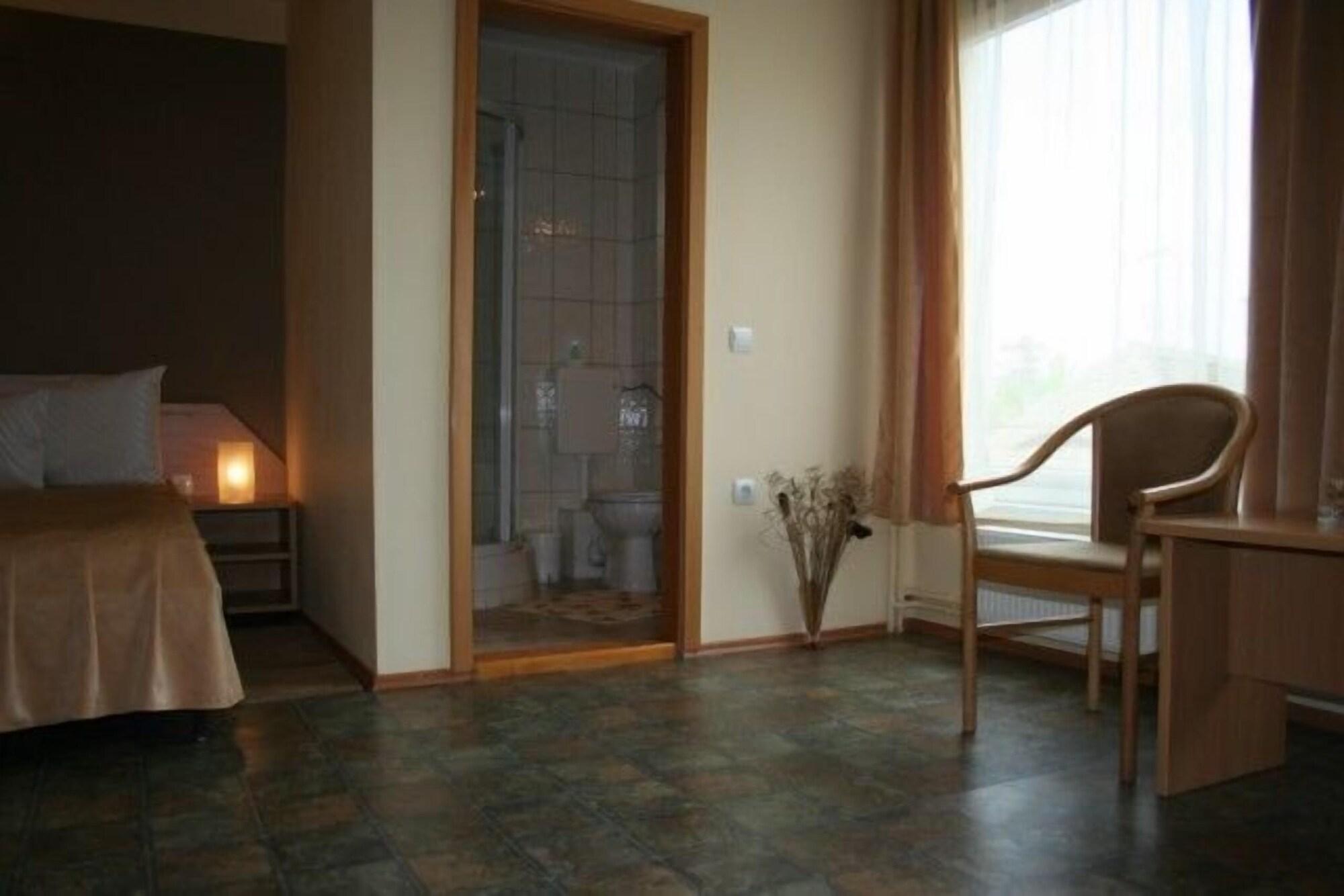 Hotel Apollo Central Сибиу Экстерьер фото