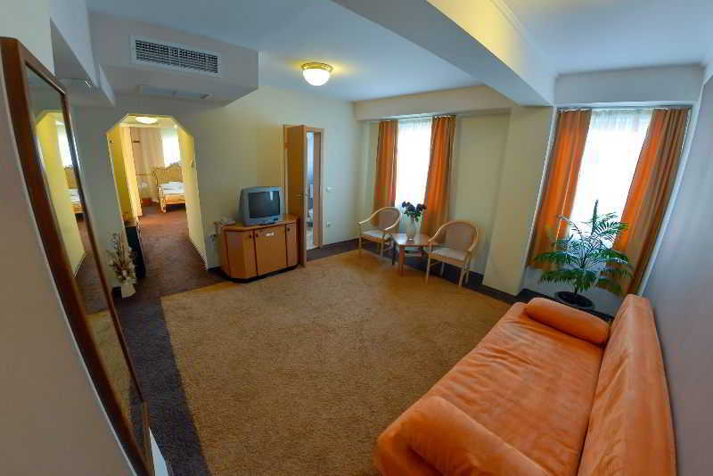 Hotel Apollo Central Сибиу Экстерьер фото
