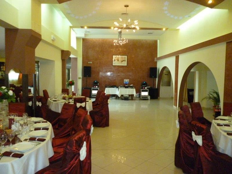 Hotel Apollo Central Сибиу Экстерьер фото