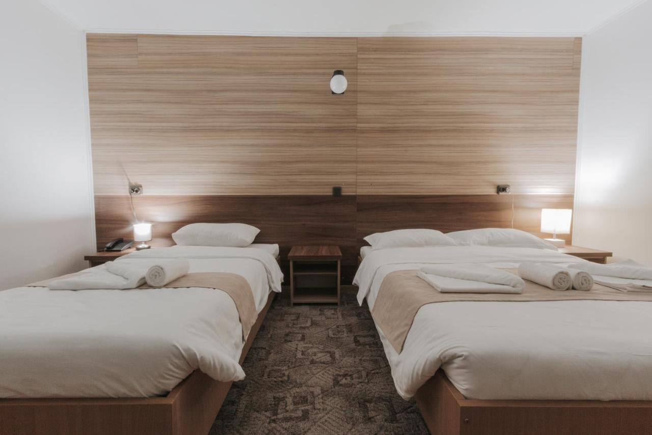 Hotel Apollo Central Сибиу Экстерьер фото
