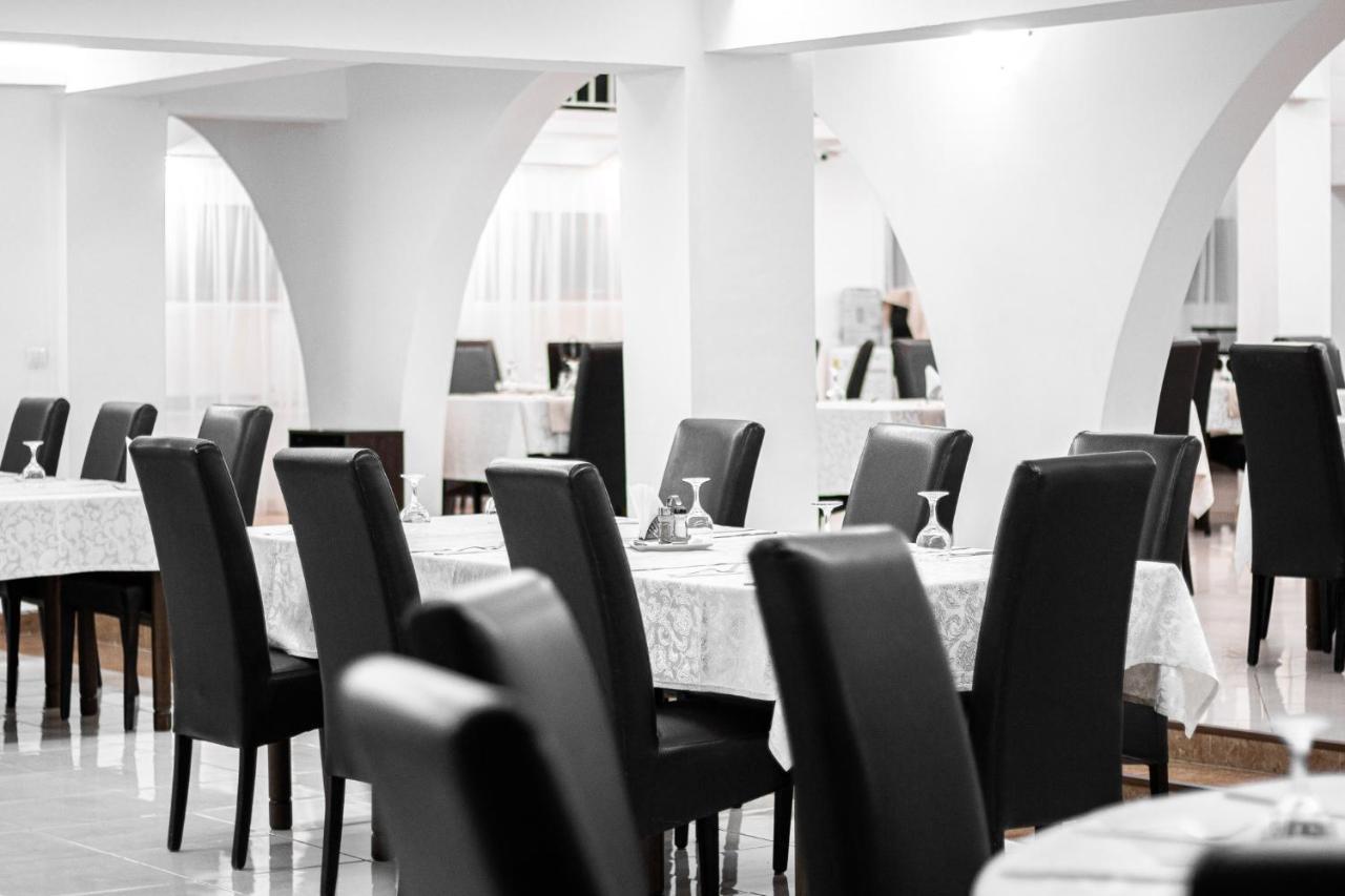 Hotel Apollo Central Сибиу Экстерьер фото