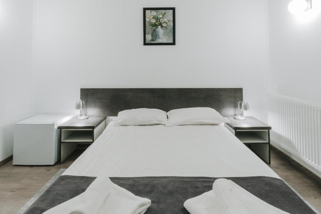 Hotel Apollo Central Сибиу Экстерьер фото